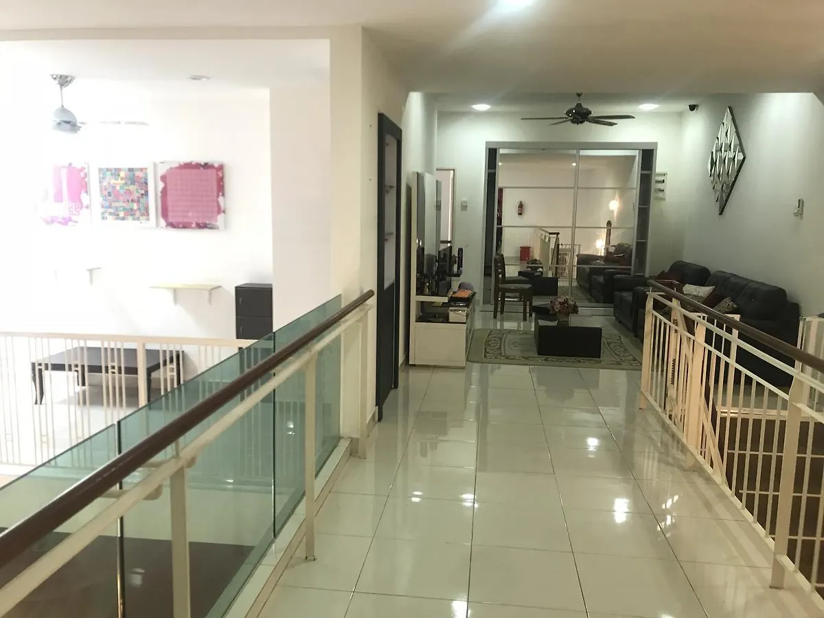 Lovely Laguna Muslim Homestay Johor Bahru