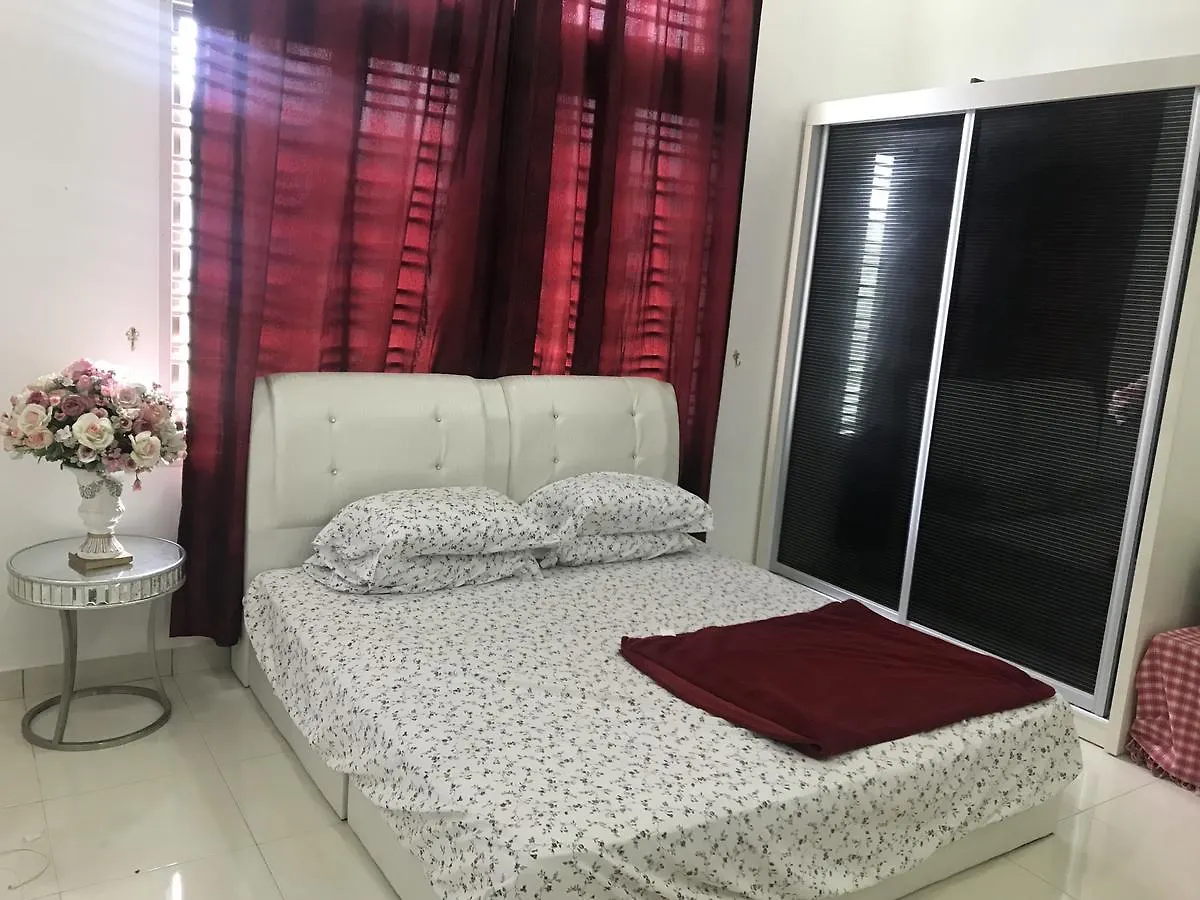 Lovely Laguna Muslim Homestay Johor Bahru 0*,  Malásia