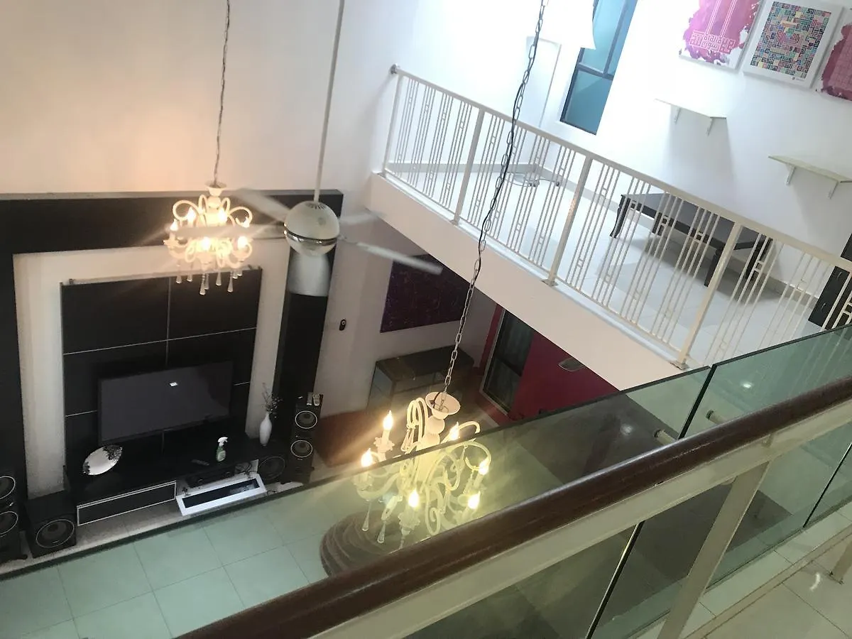 Lovely Laguna Muslim Homestay Джохор-Бару