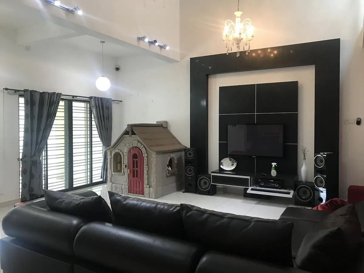 Lovely Laguna Muslim Homestay Джохор-Бару